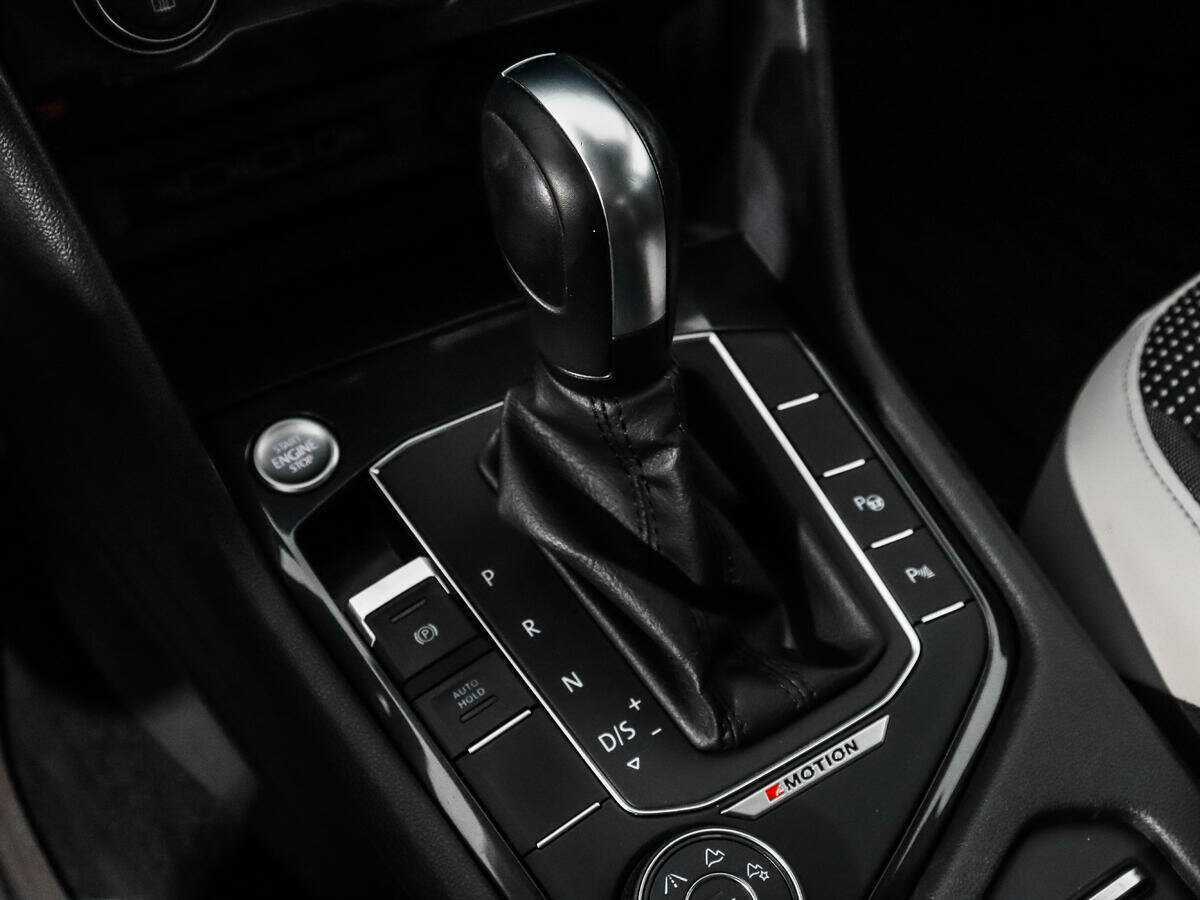 Volkswagen Tiguan, 2019 Фото №10