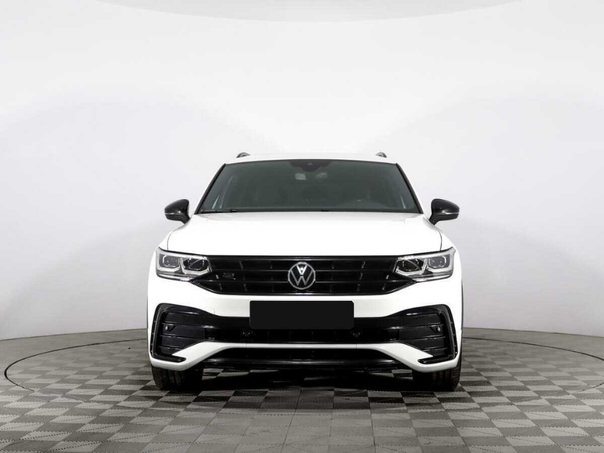 Volkswagen Tiguan, 2021 - 71 470 км. | Фото №2