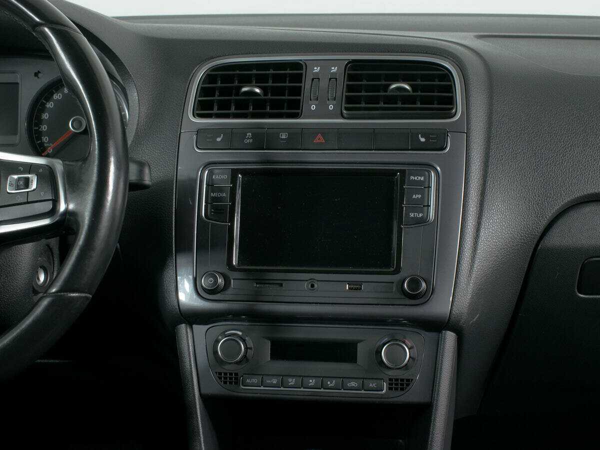 Volkswagen Polo, 2019 Фото №11