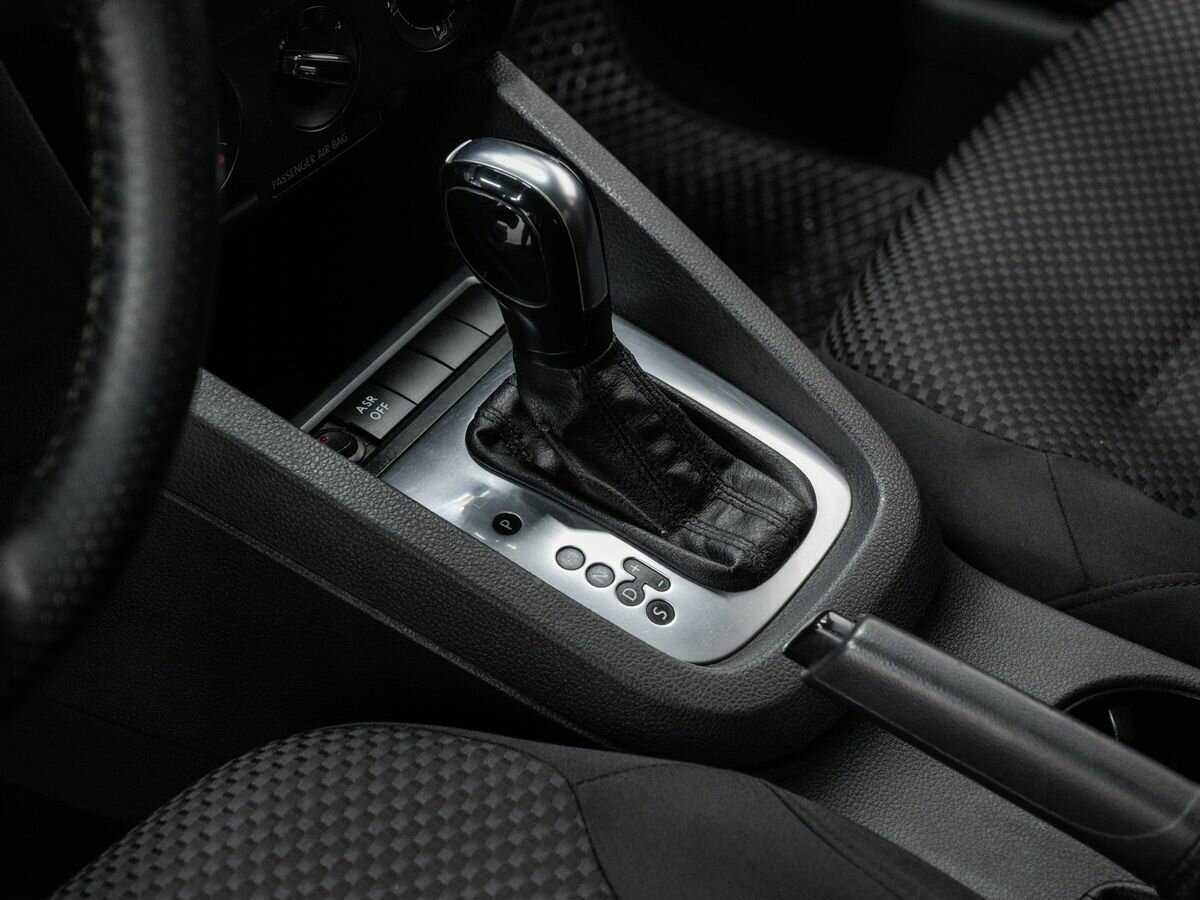 Volkswagen Jetta, 2013 Фото №16