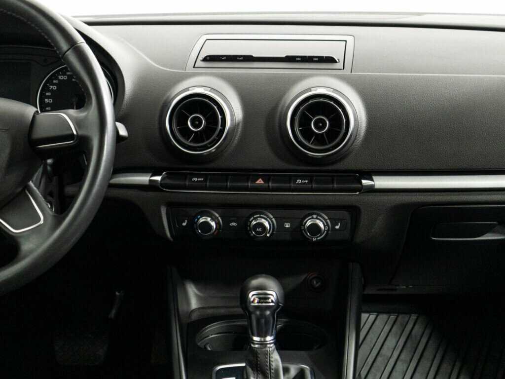 Audi A3 Sportback, 2013 Фото №14