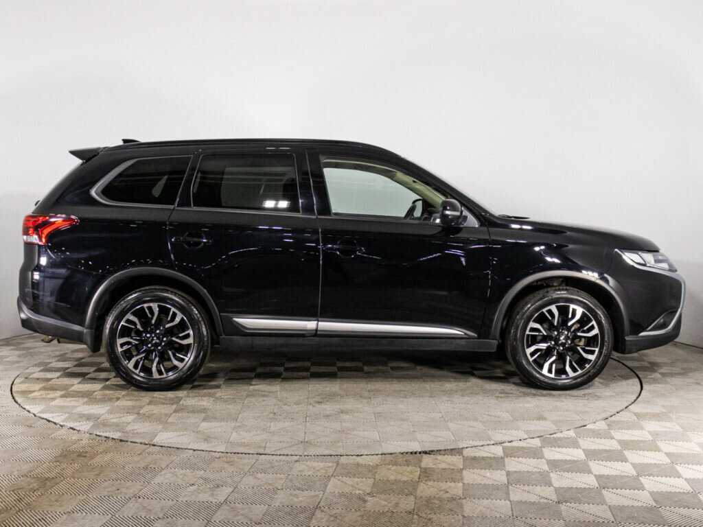 Mitsubishi Outlander, 2021 - 53 861 км. | Фото №4