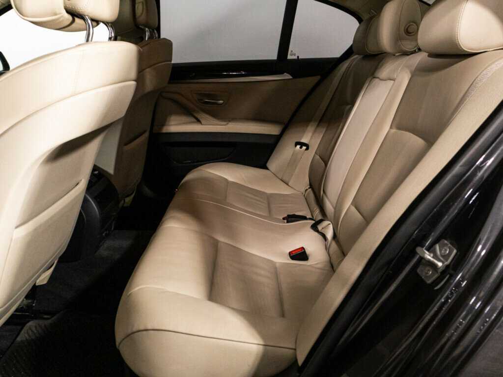 BMW 5 серии 528i, 2012 Фото №10