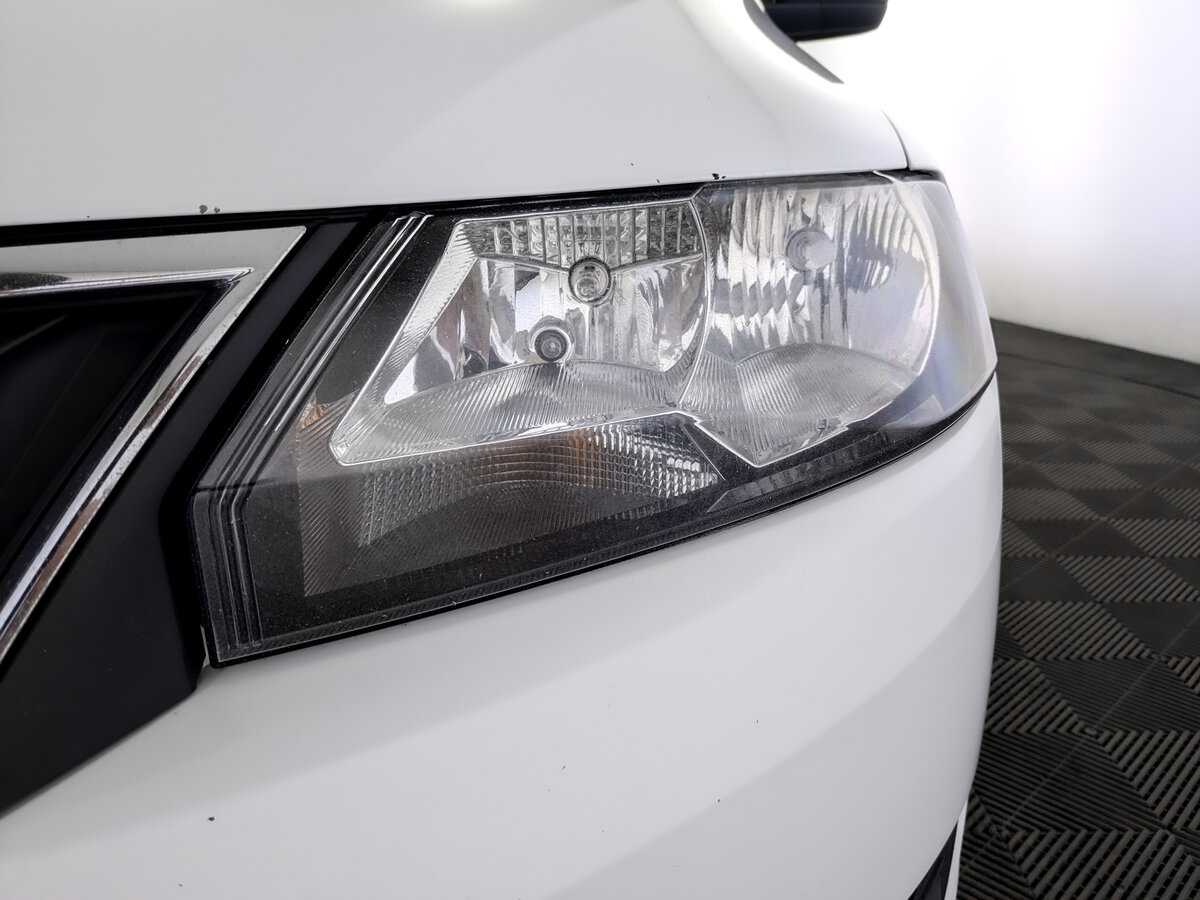 Skoda Rapid, 2017 Фото №17