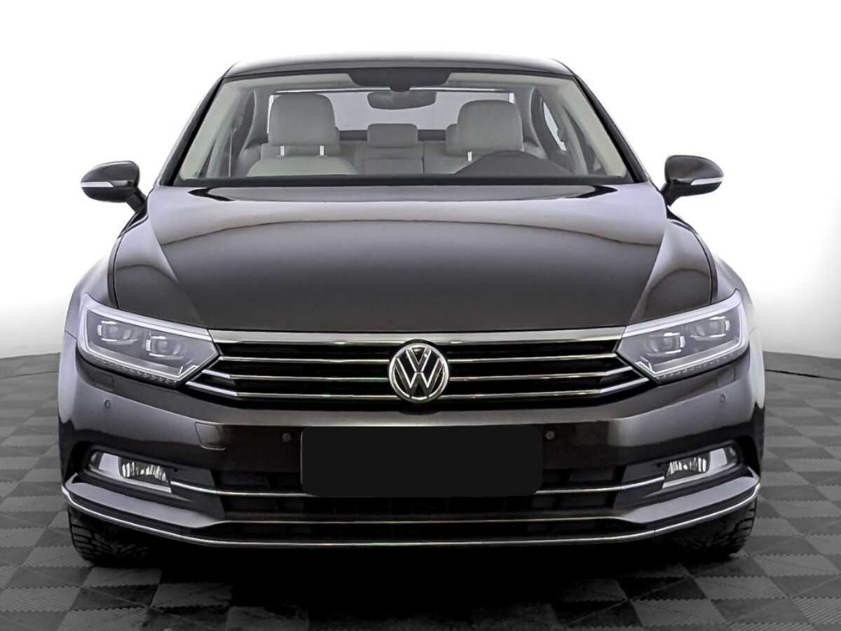 Volkswagen Passat, 2017 - 75 878 км. | Фото №2