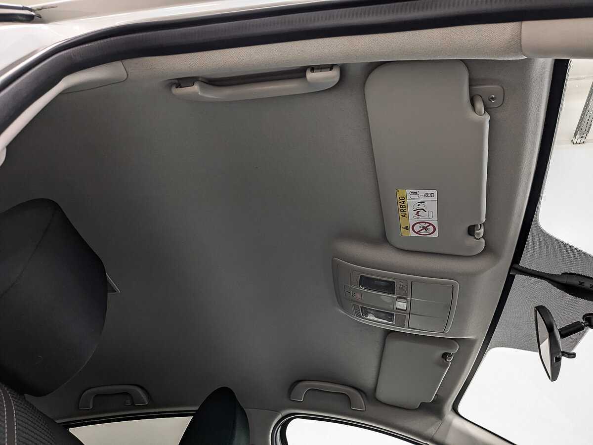 Mazda 3, 2018 Фото №21