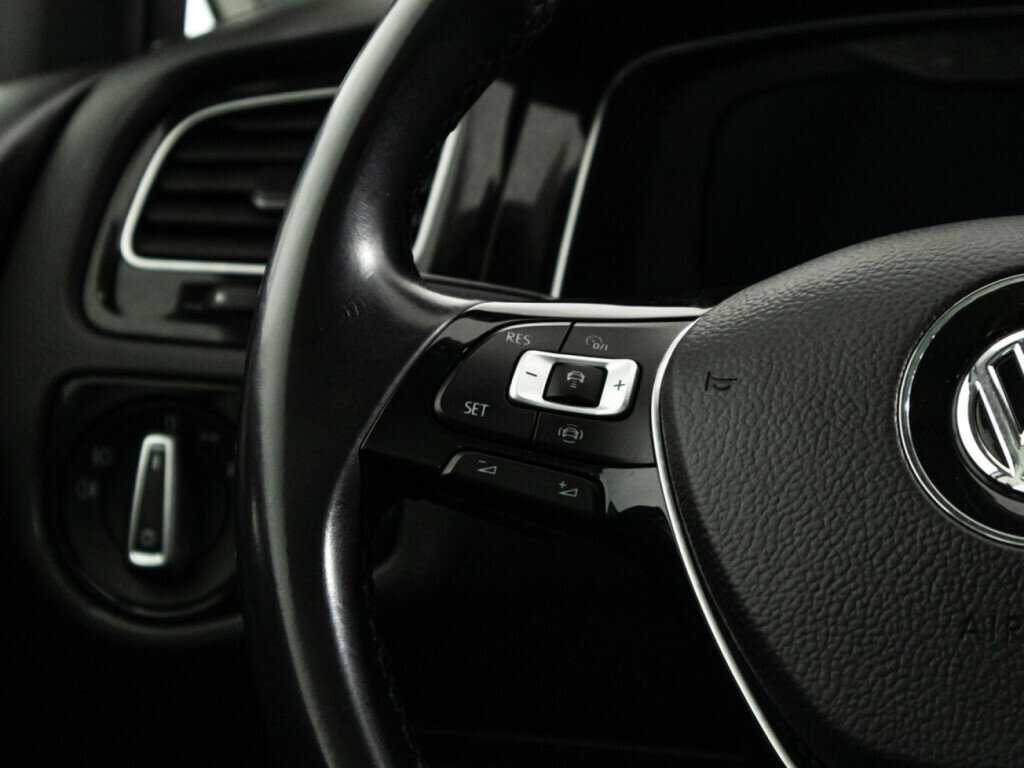 Volkswagen Golf, 2018 Фото №18