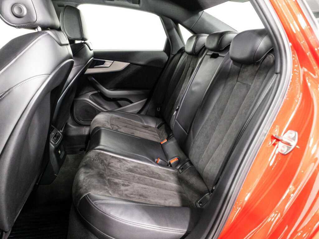 Audi A4, 2015 Фото №10