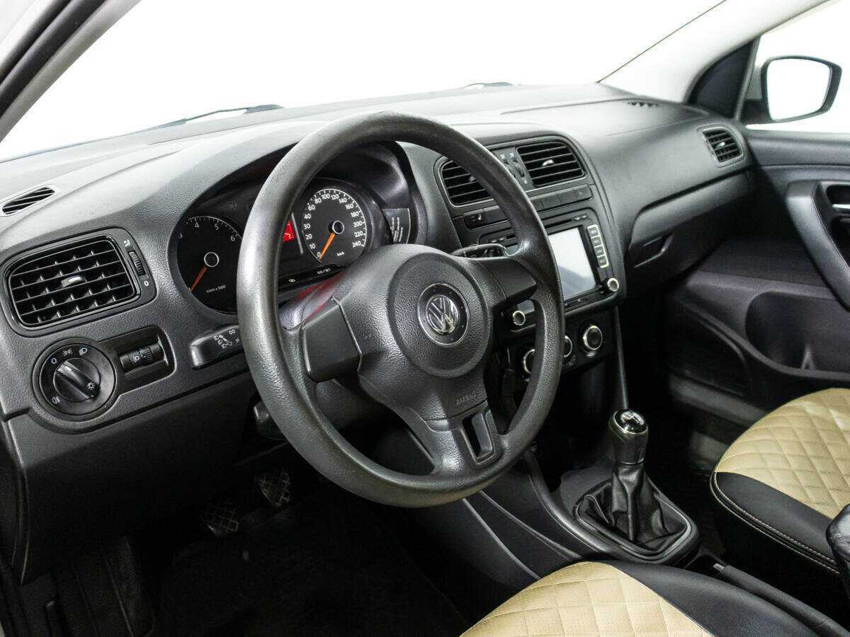 Volkswagen Polo, 2013 Фото №11