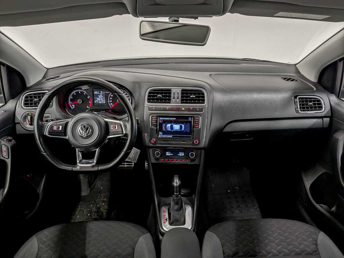 Volkswagen Polo, 2018 Фото №14