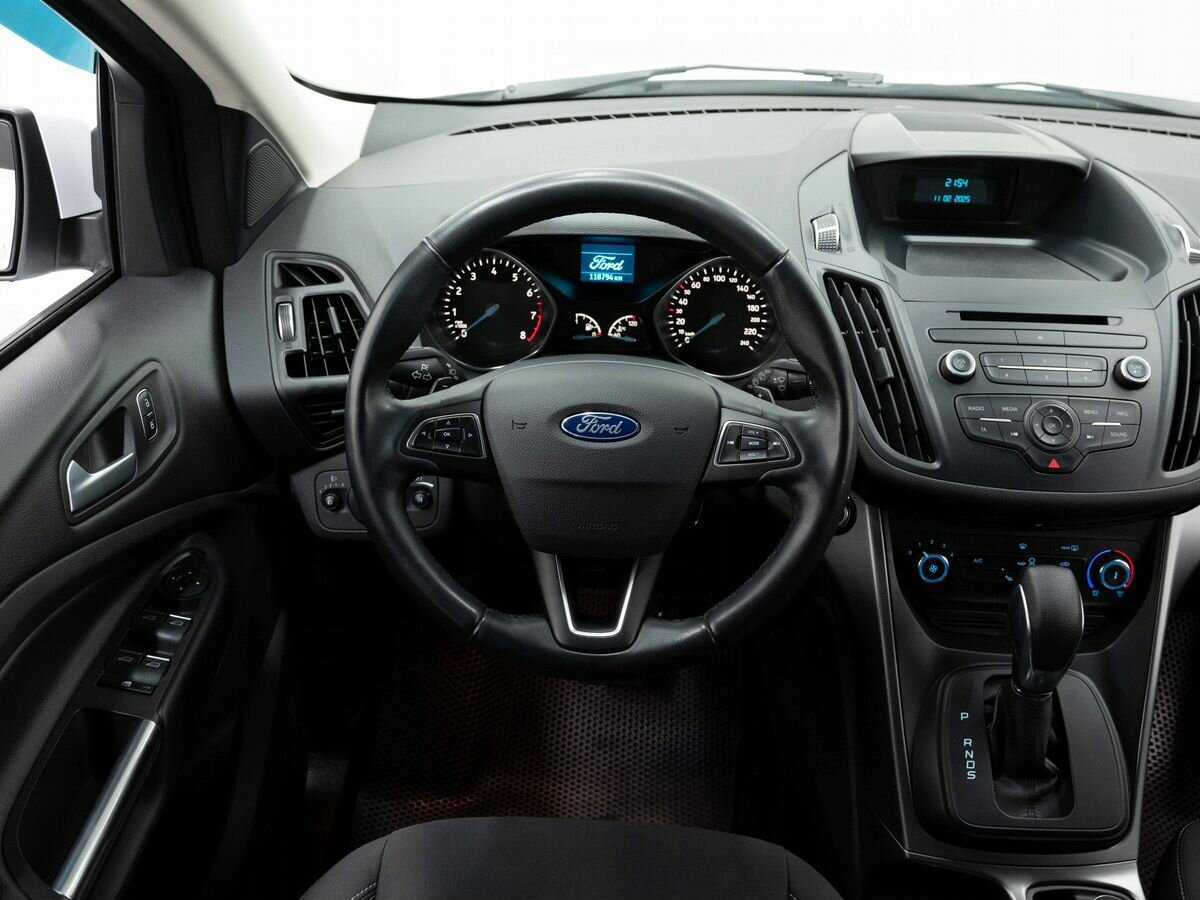 Ford Kuga, 2017 Фото №16