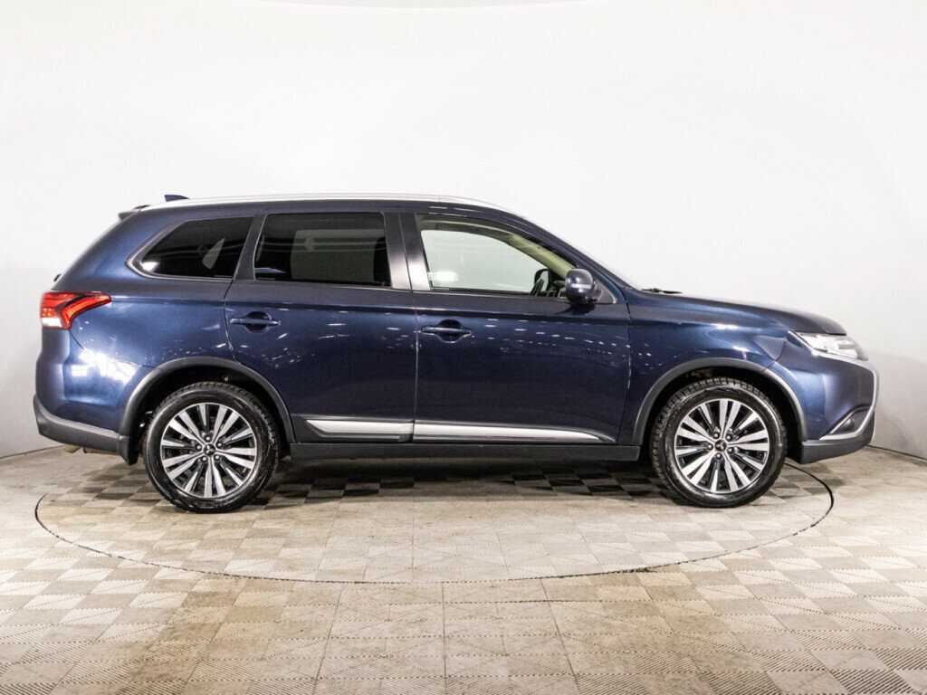 Mitsubishi Outlander, 2018 - 117 888 км. | Фото №4