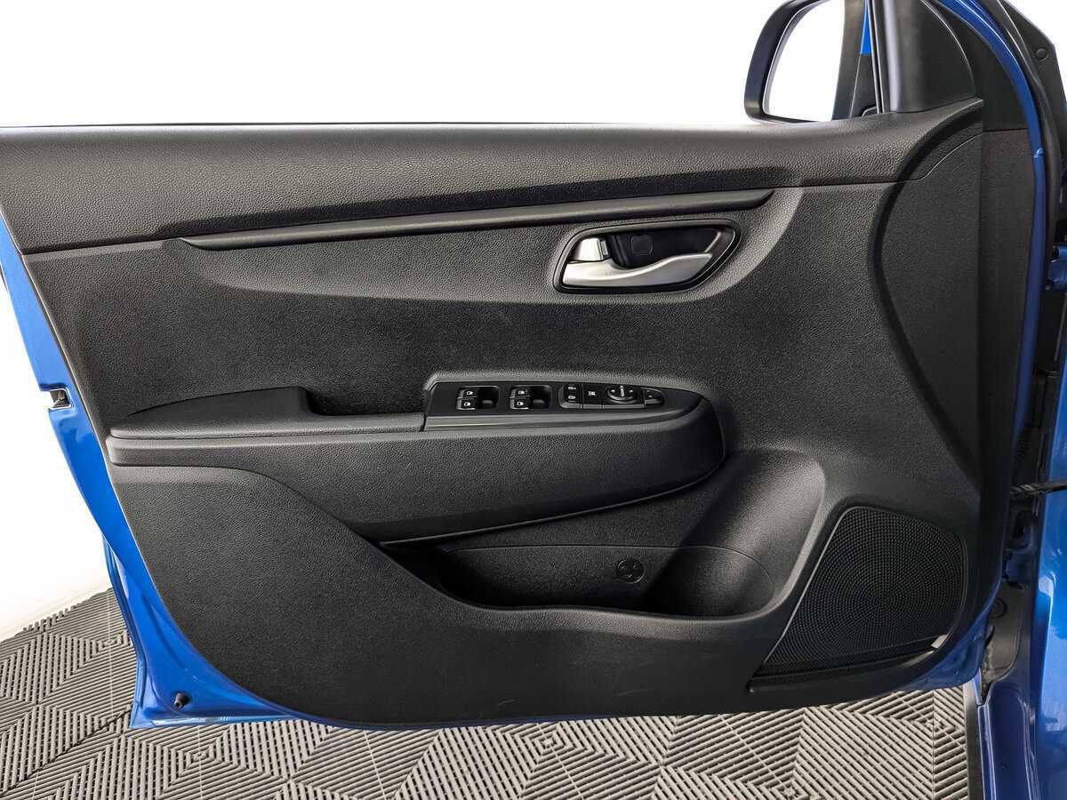 Kia Rio X-Line, 2020 Фото №18