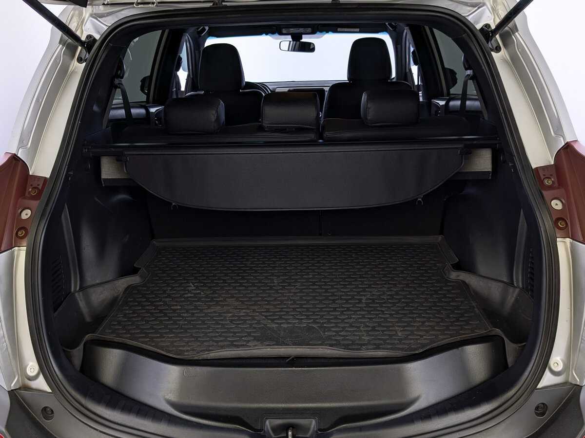 Toyota RAV4, 2014 Фото №10