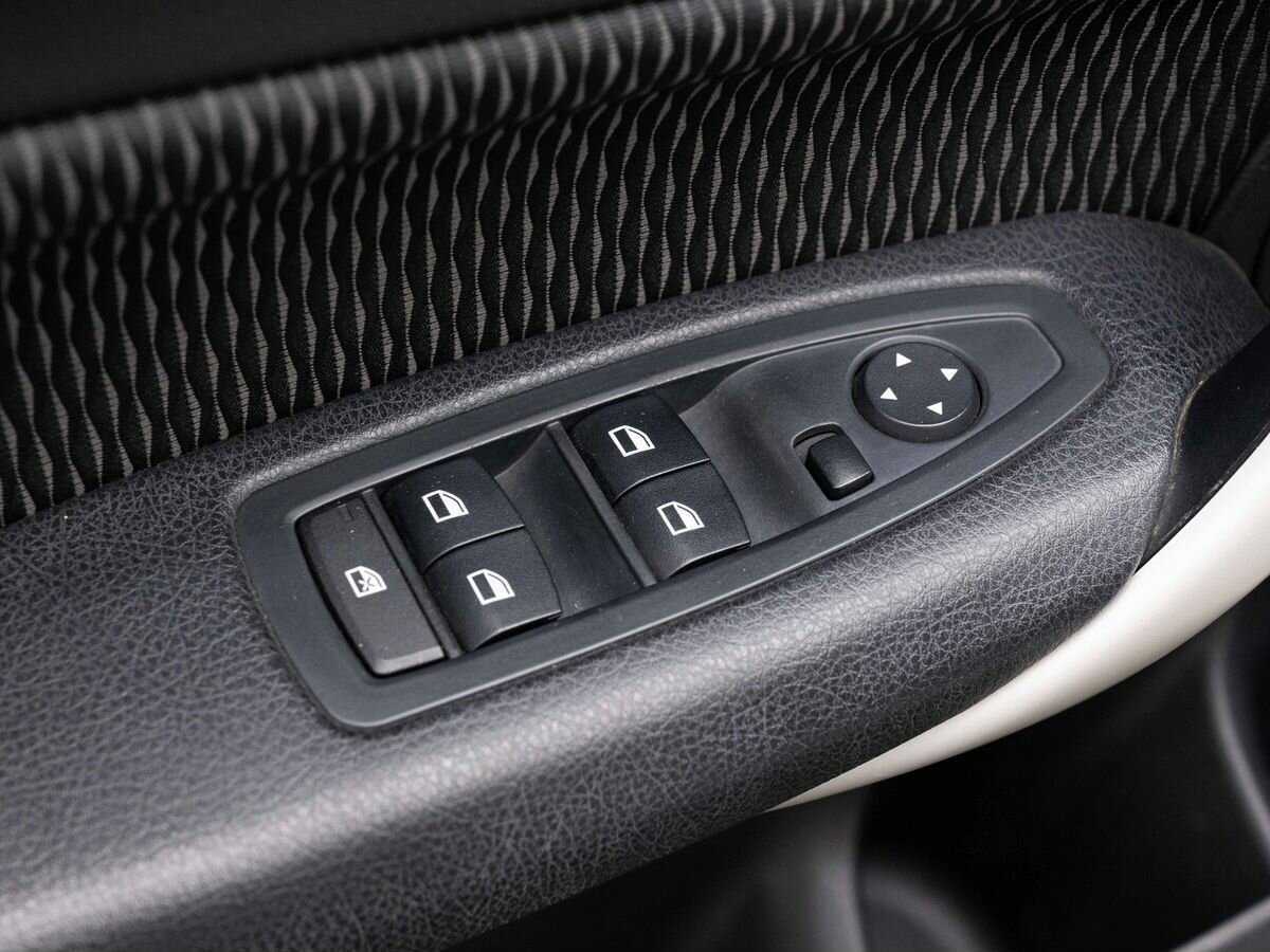 BMW 1 серии 116i, 2013 Фото №14