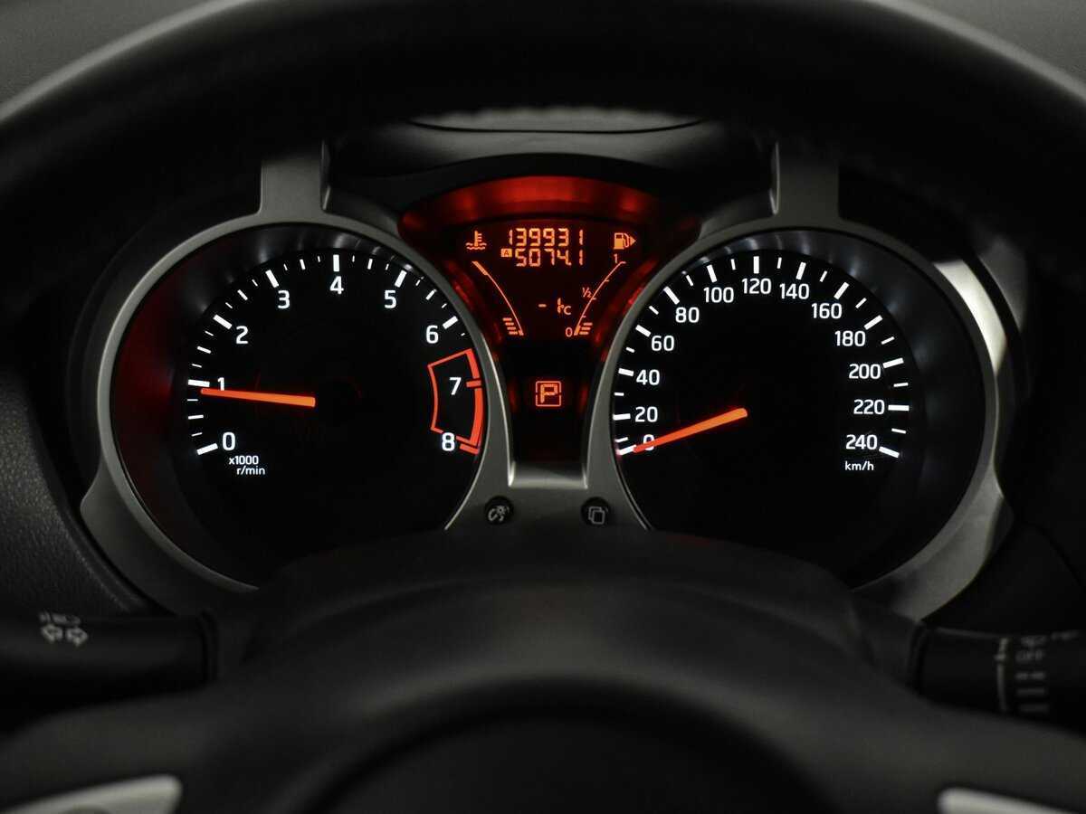 Nissan Juke, 2012 Фото №17