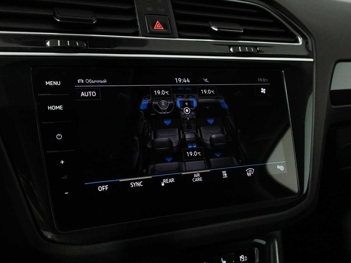 Volkswagen Tiguan, 2018 Фото №20
