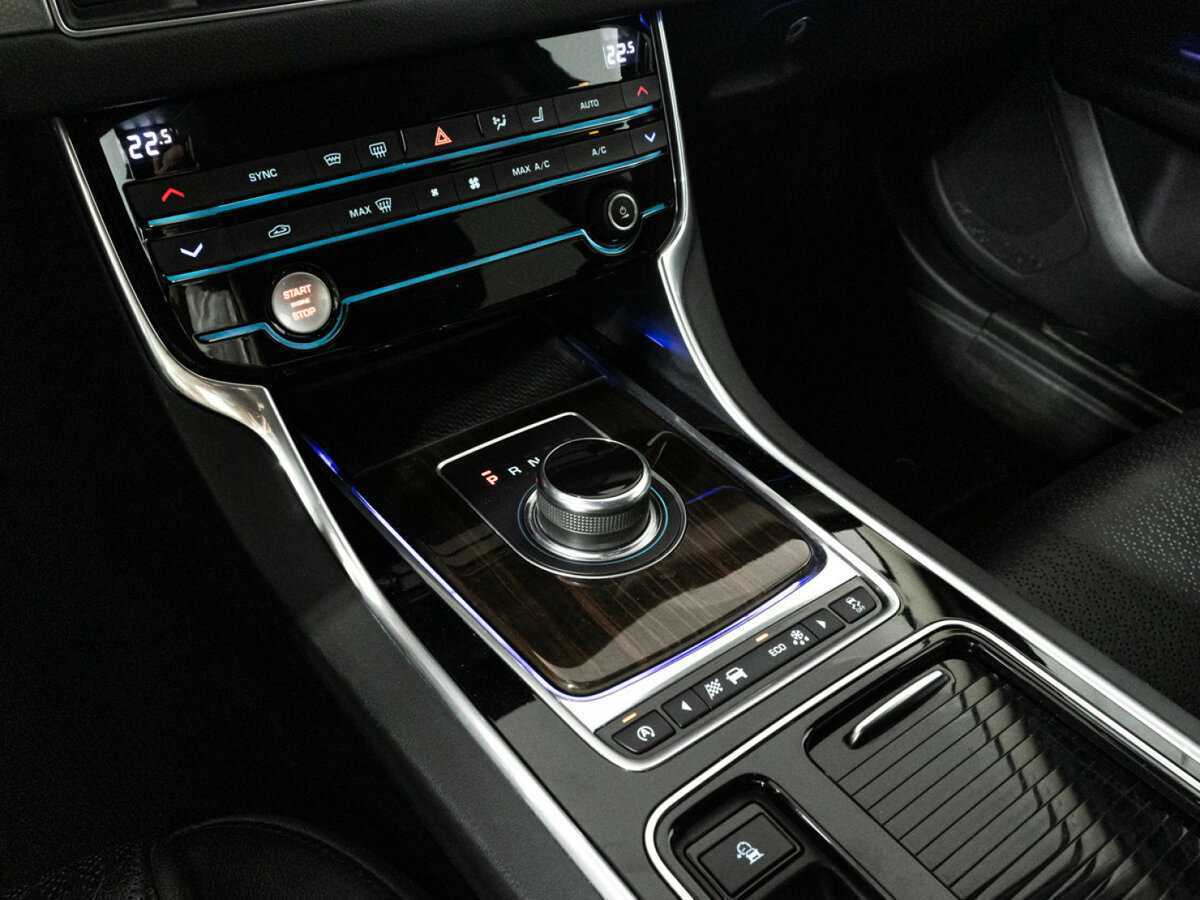 Jaguar XF, 2016 Фото №22
