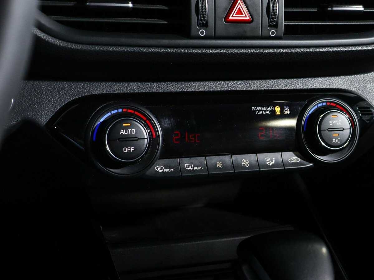 Kia Cerato, 2021 Фото №17