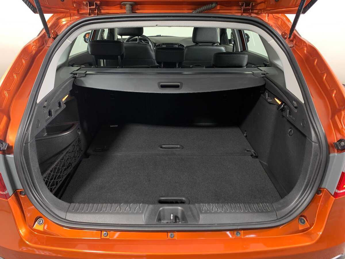 Lada (ВАЗ) Vesta SW Cross, 2021 Фото №20