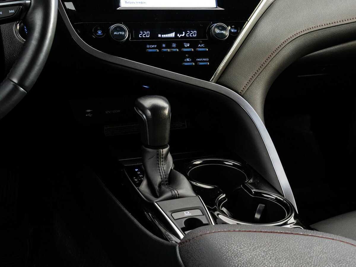 Toyota Camry, 2020 Фото №11