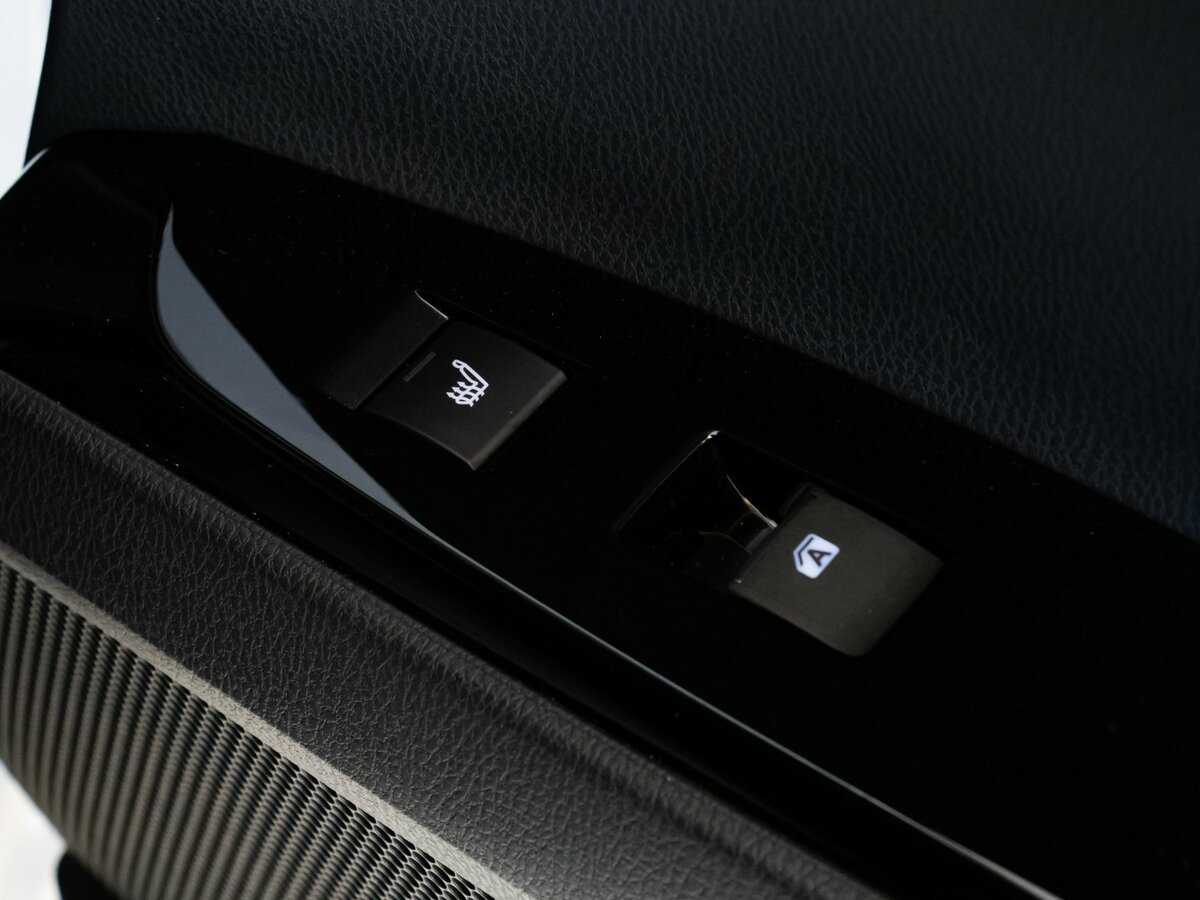 Toyota Camry, 2020 Фото №14