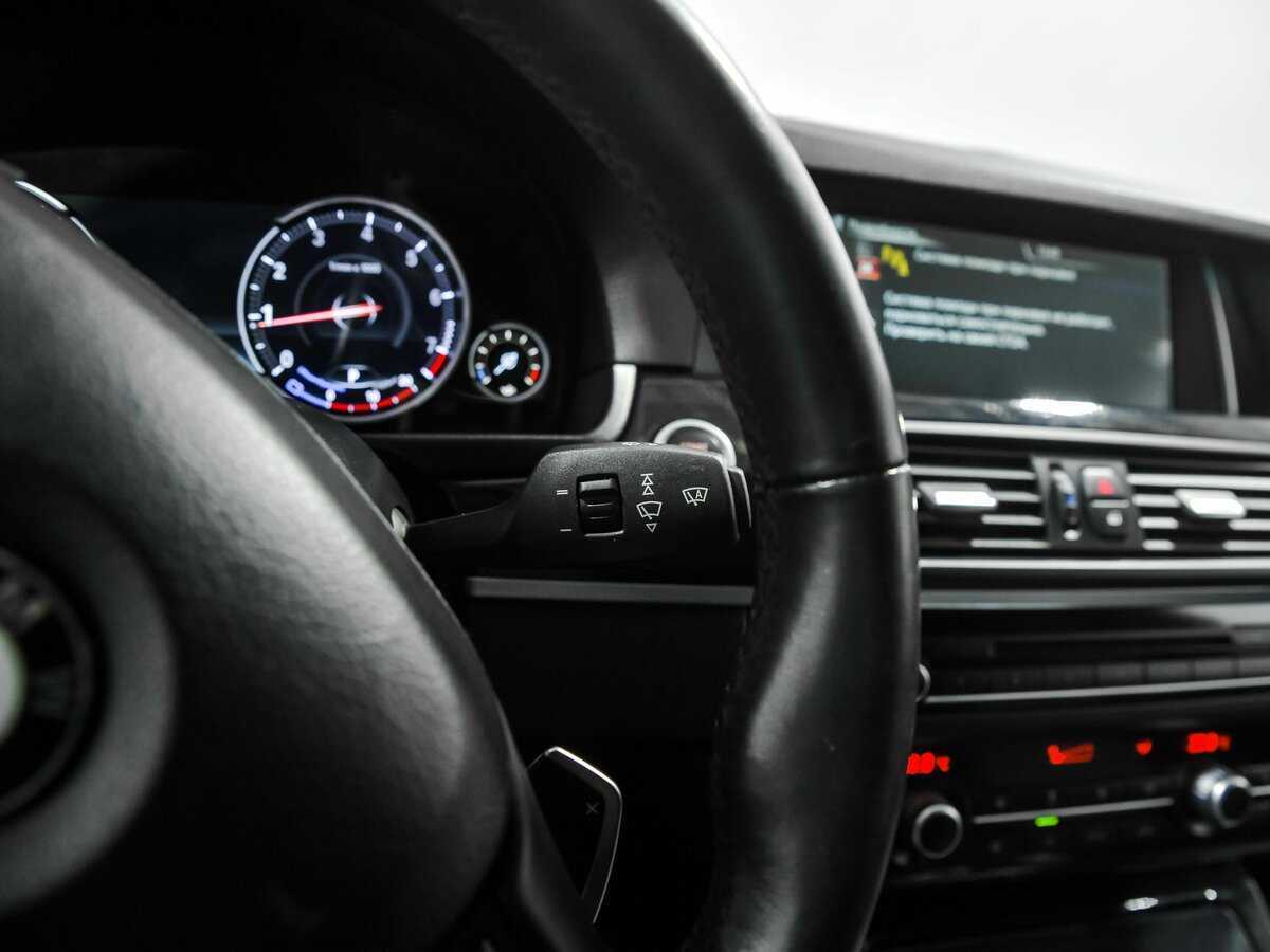 BMW 5 серии 520i, 2013 Фото №9