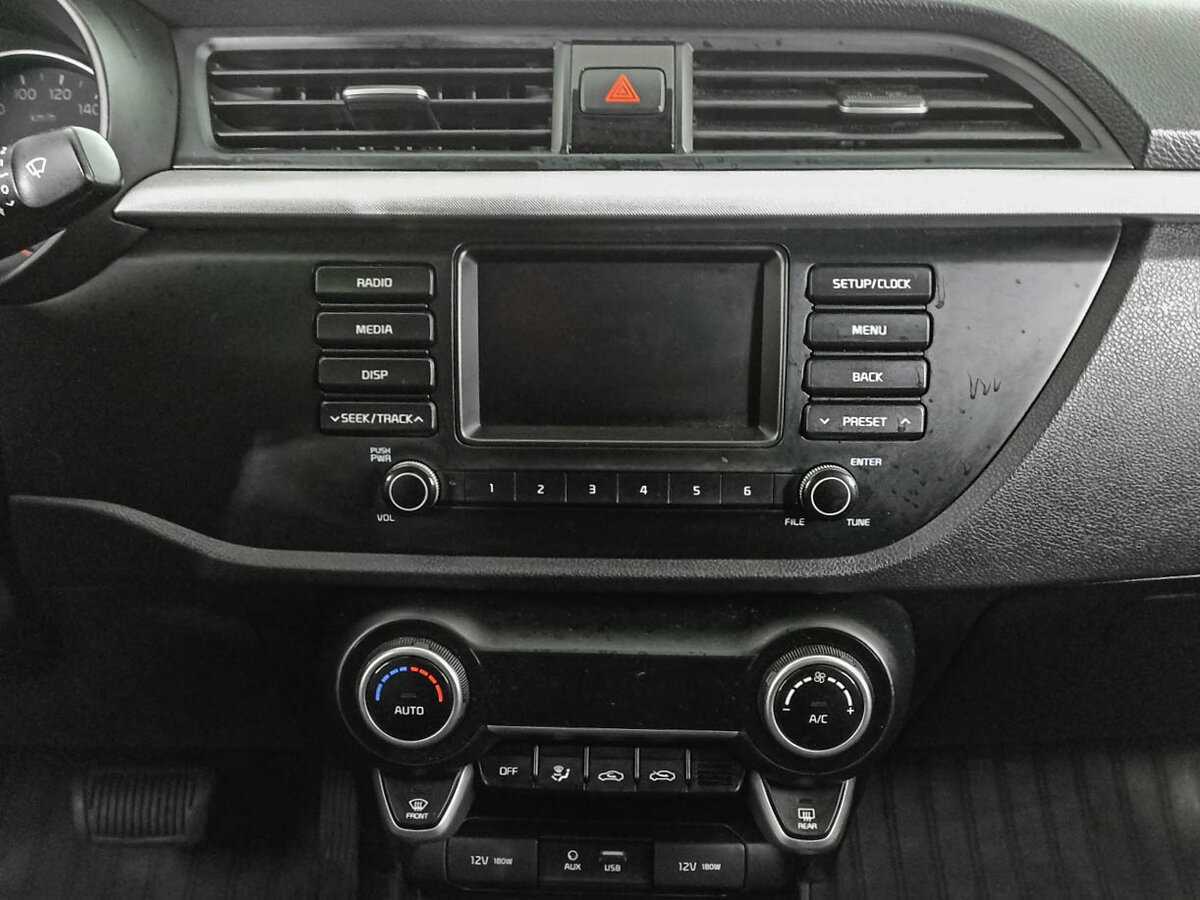 Kia Rio, 2018 Фото №15