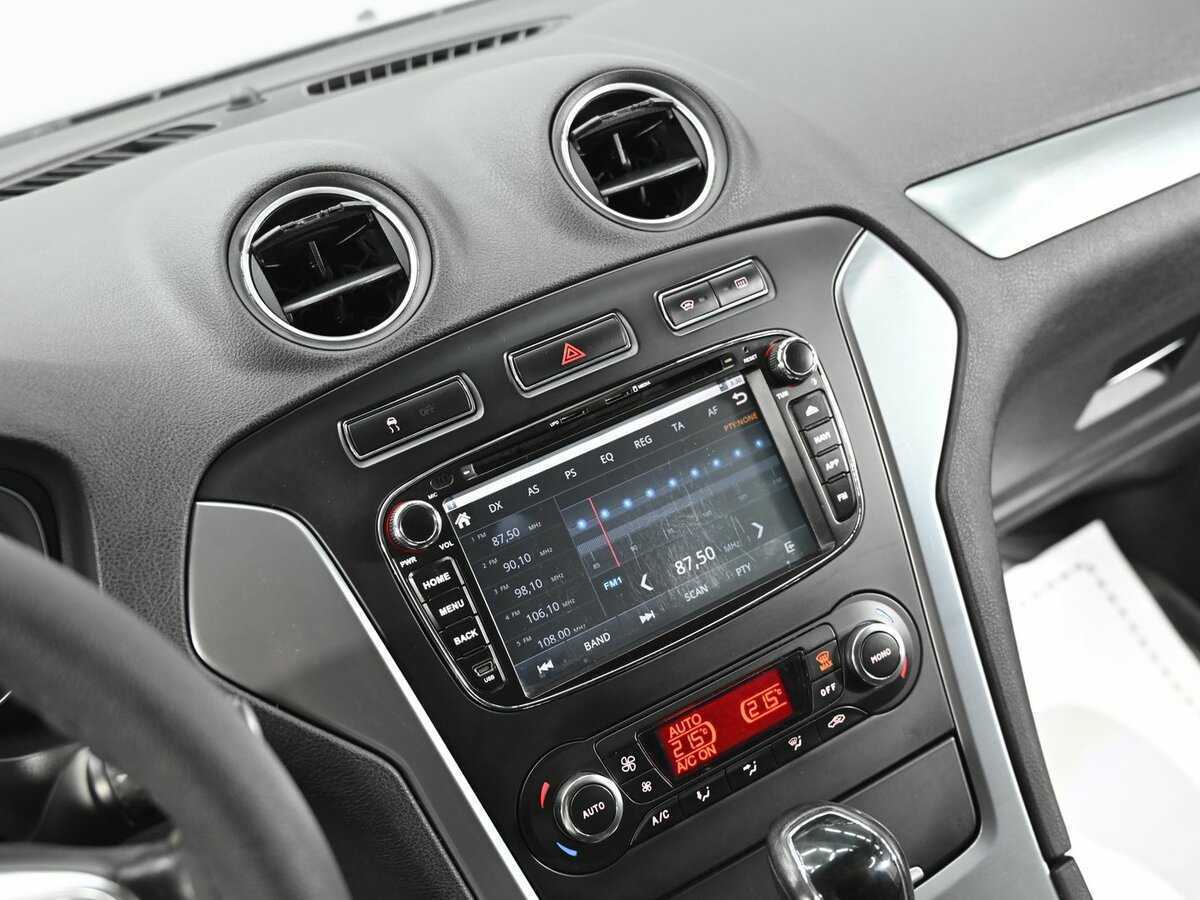 Ford Mondeo, 2012 Фото №9