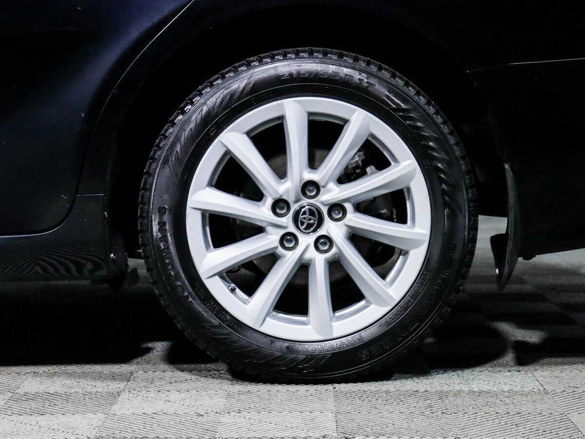 Toyota Camry, 2021 Фото №12