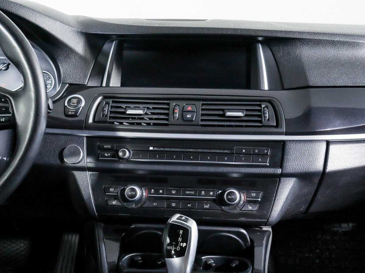 BMW 5 серии 520i, 2013 Фото №10