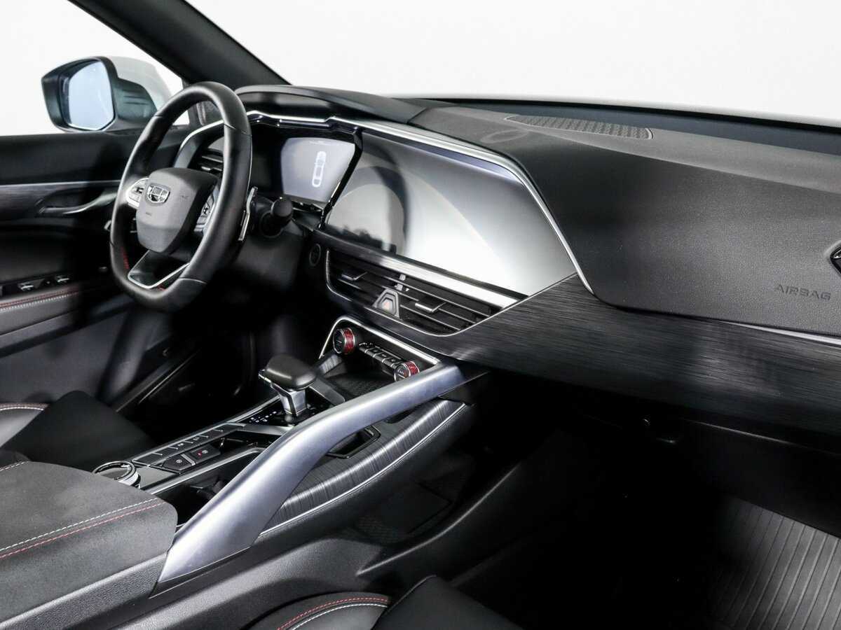 Geely Tugella, 2023 Фото №9