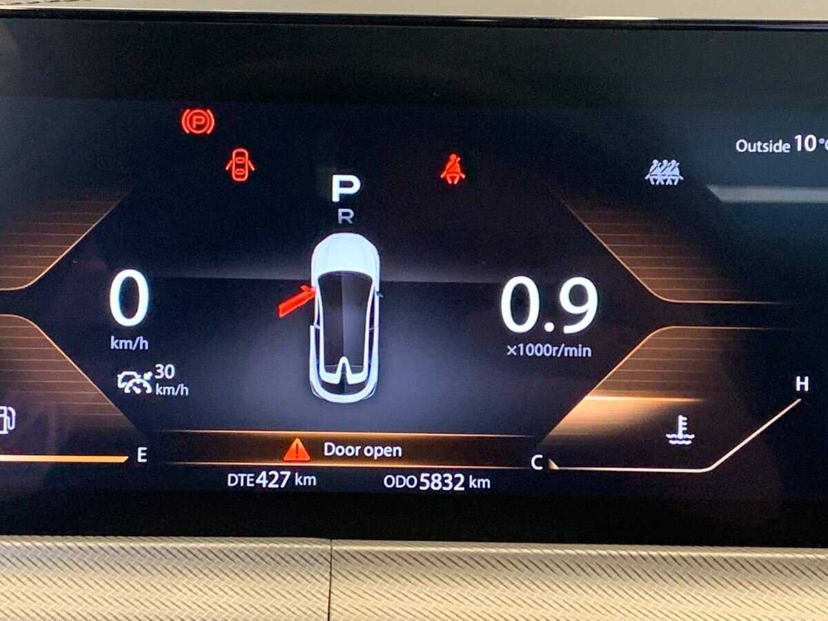 Changan UNI-T, 2023 Фото №11