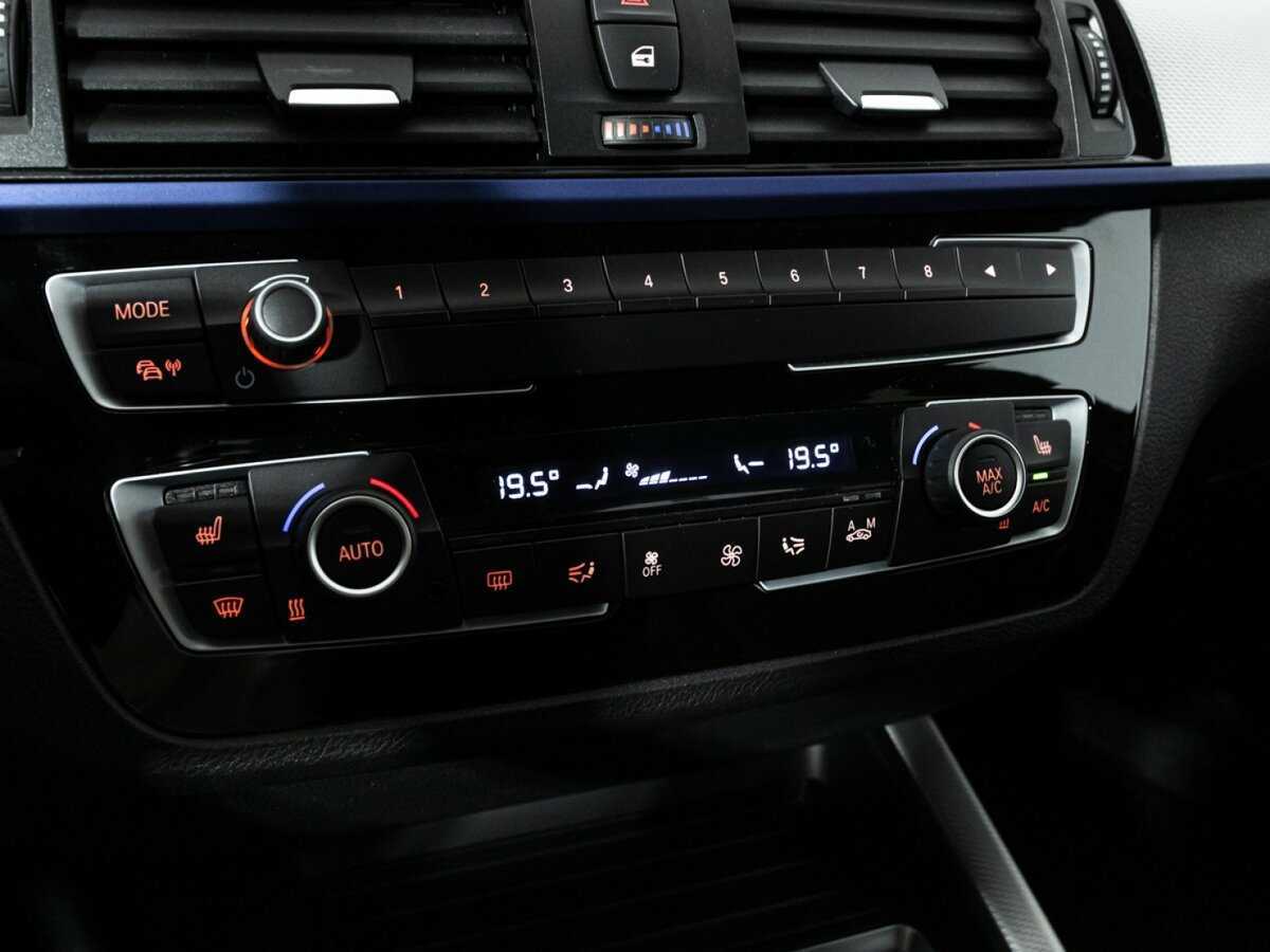 BMW 1 серии 118i, 2019 Фото №17