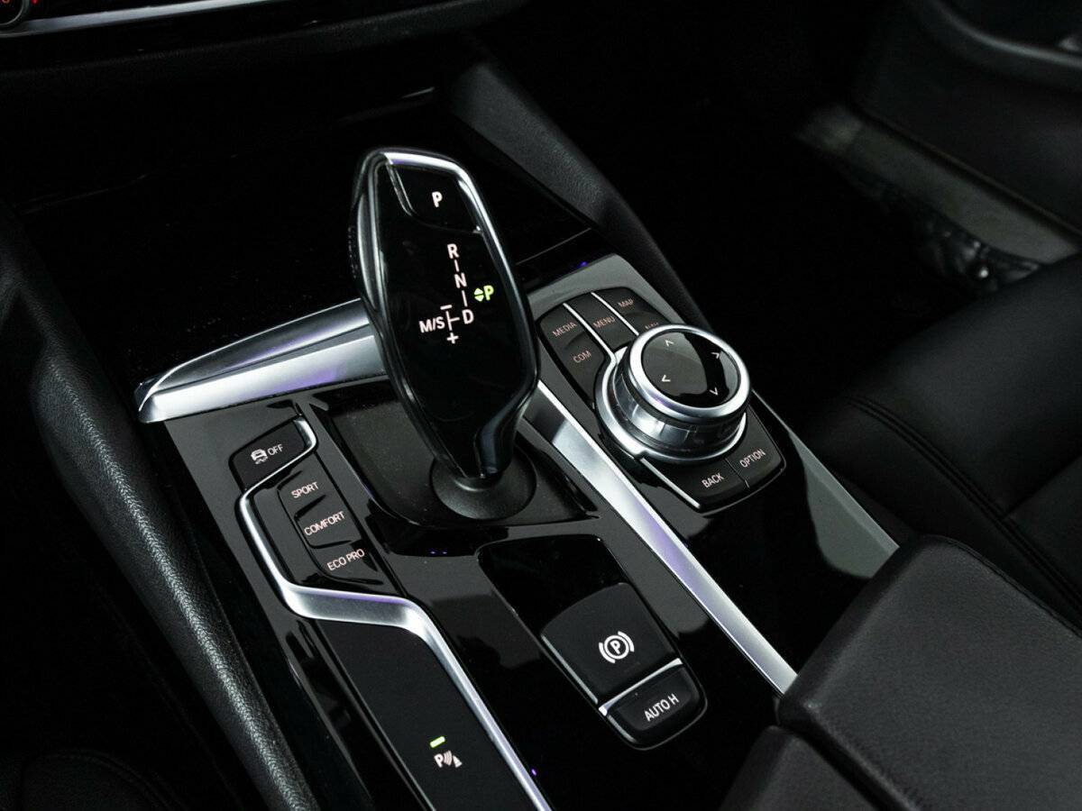 BMW 5 серии 520i, 2017 Фото №21