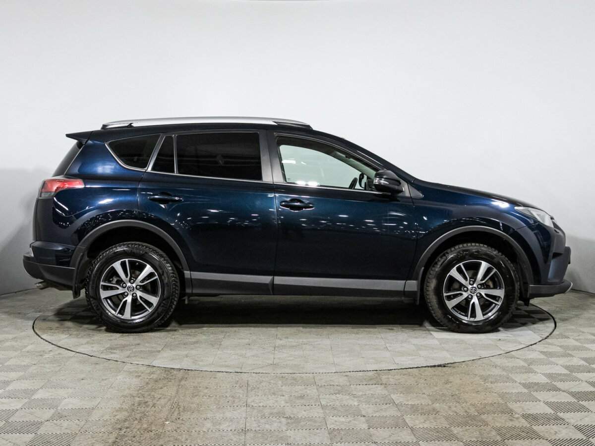 Toyota RAV4, 2018 - 232 356 км. | Фото №4