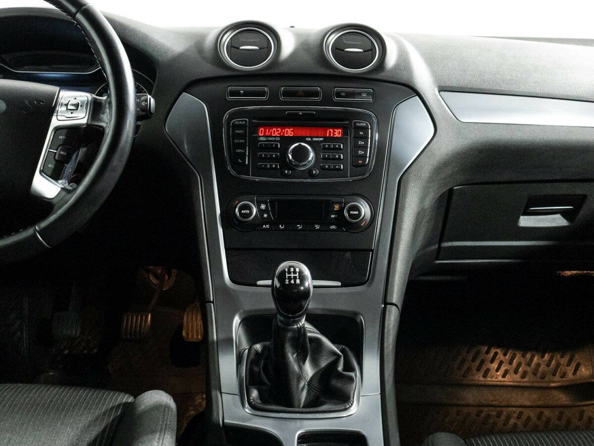 Ford Mondeo, 2013 Фото №14