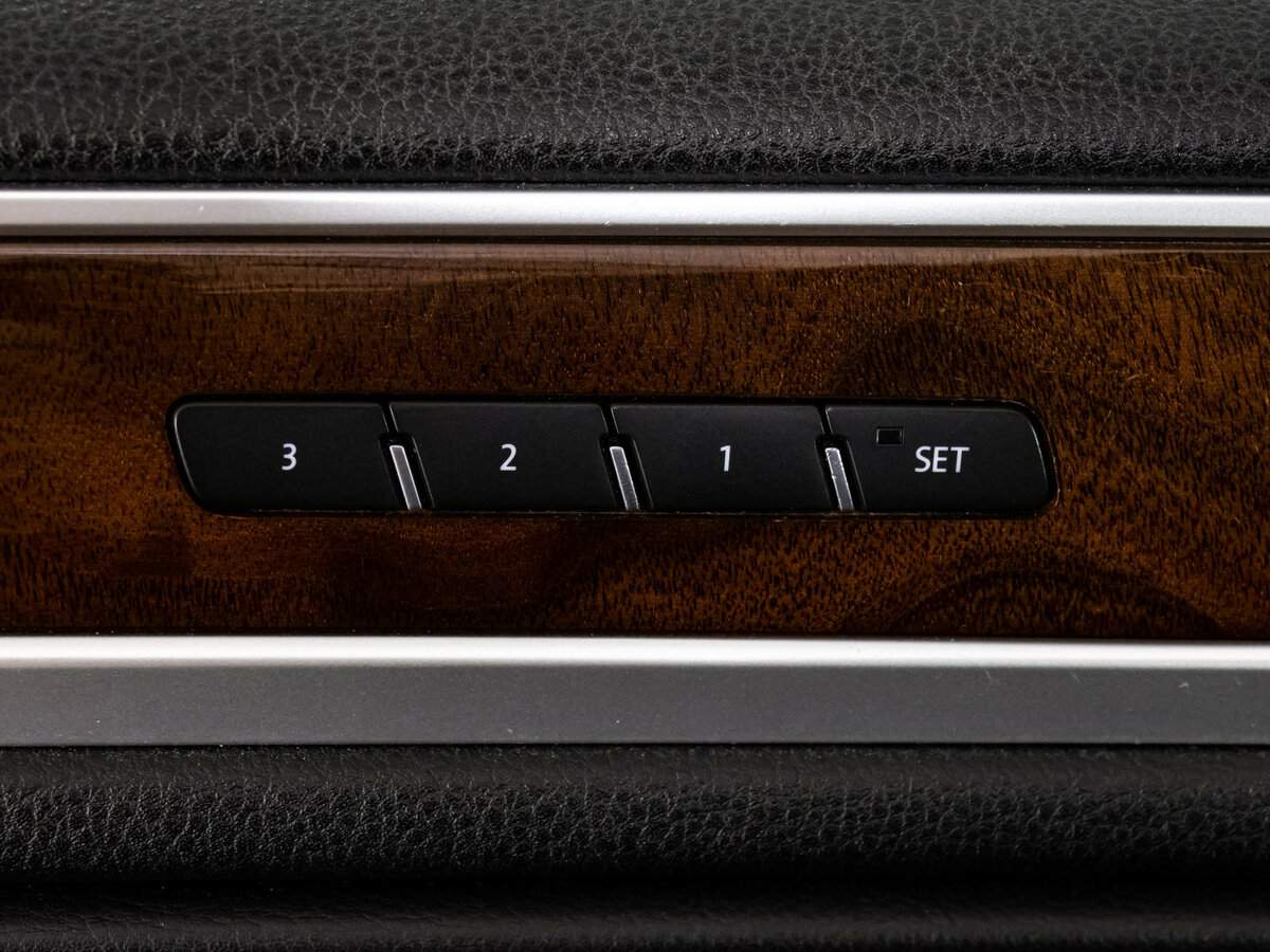 Volkswagen Touareg, 2015 Фото №18