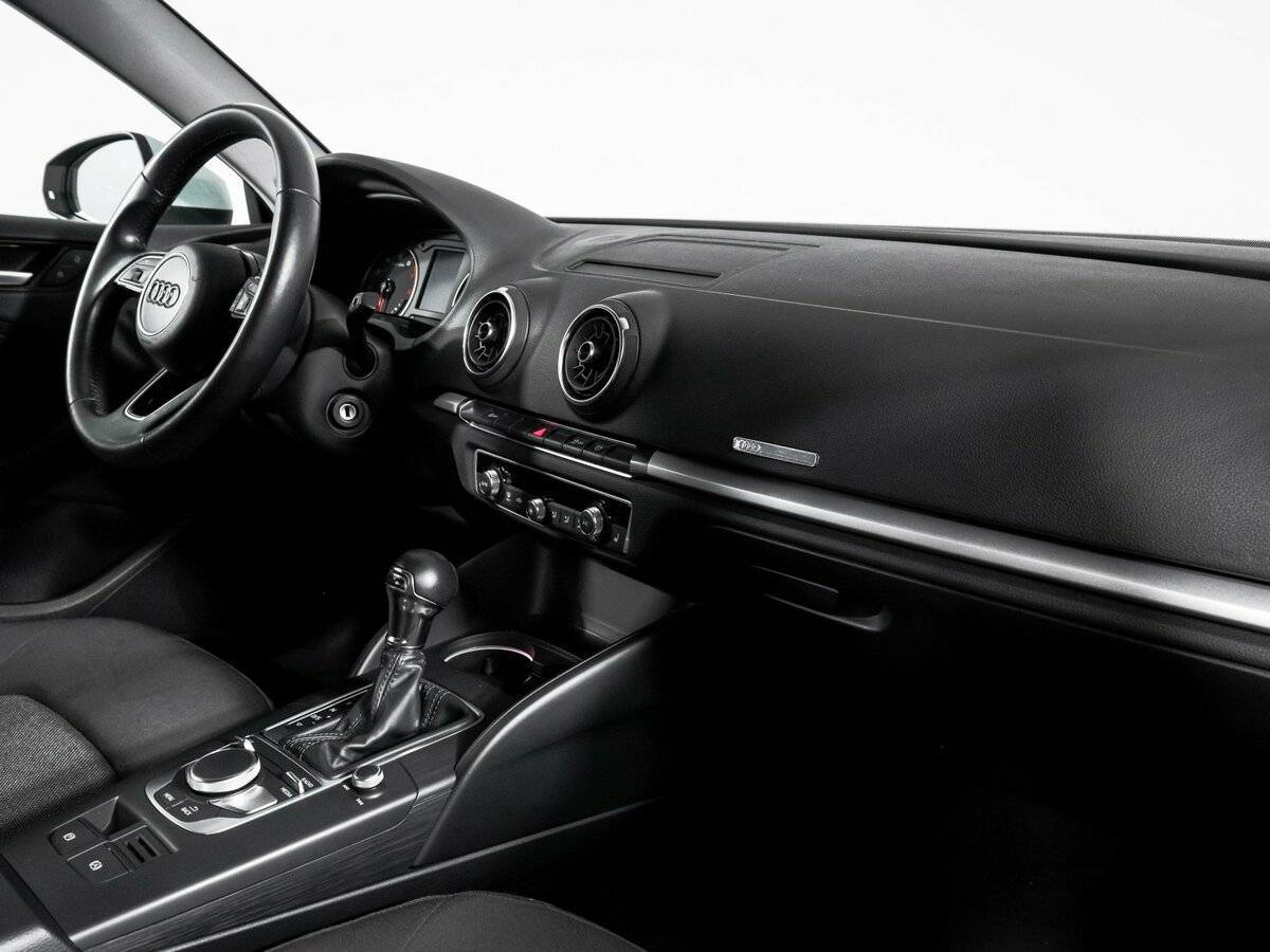 Audi A3, 2017 Фото №9