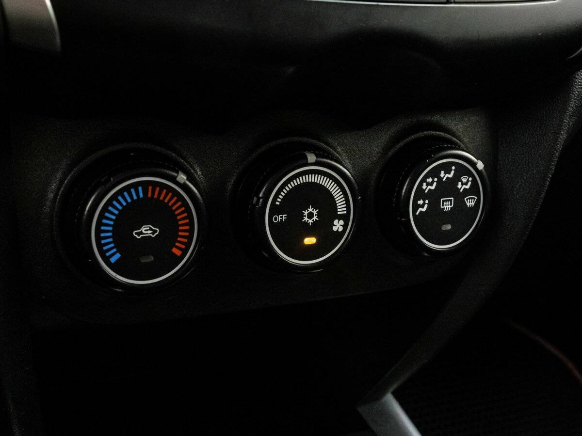 Mitsubishi ASX, 2012 Фото №11