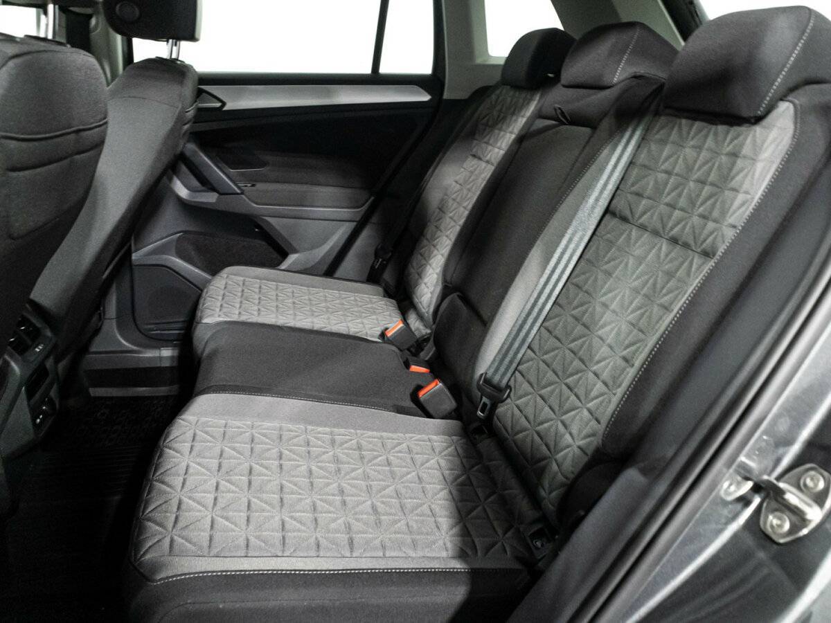Volkswagen Tiguan, 2021 Фото №10