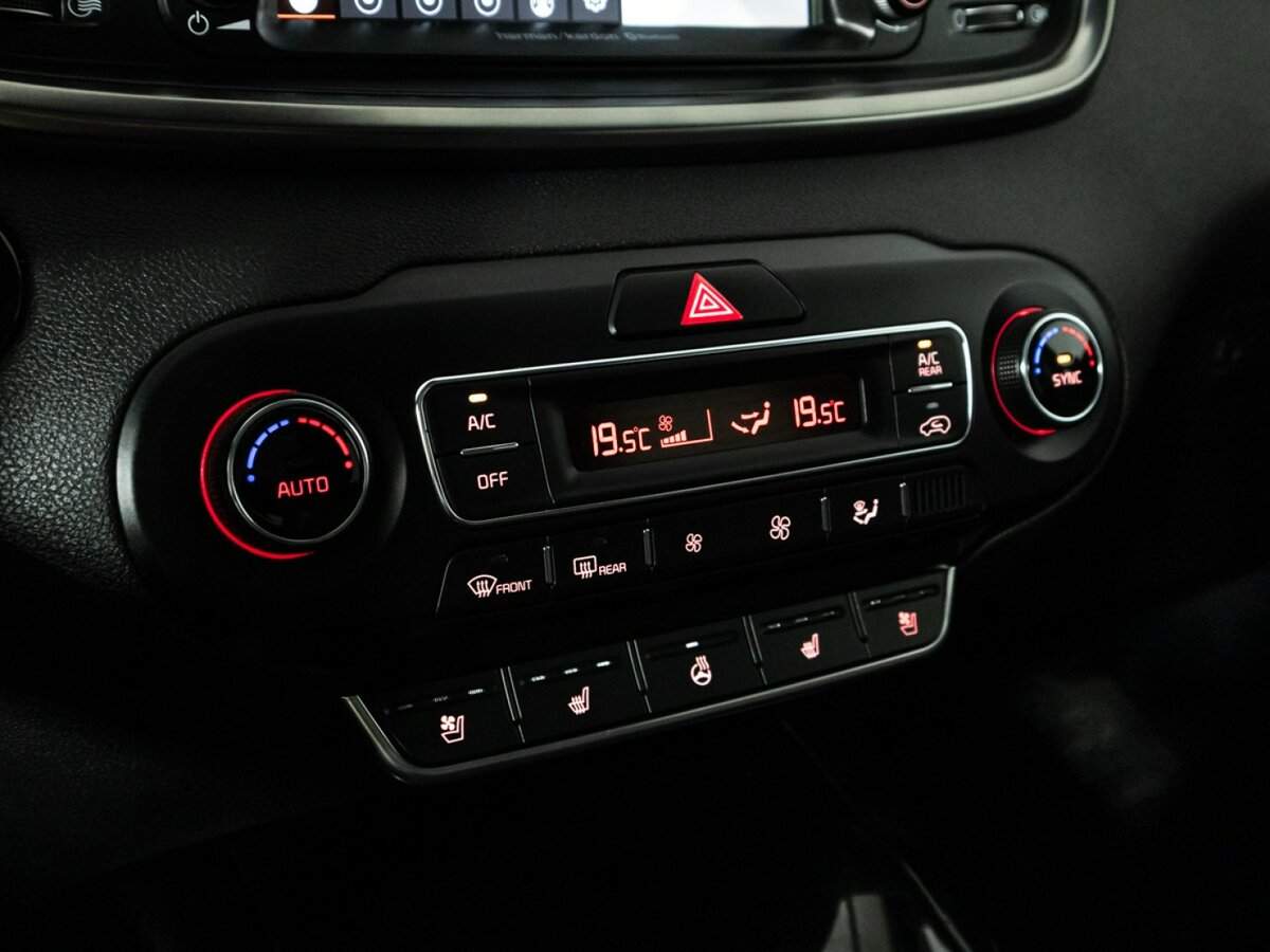 Kia Sorento, 2019 Фото №28
