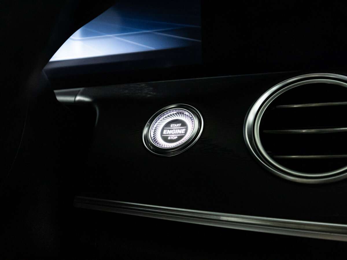 Mercedes-Benz E-Класс 200, 2018 Фото №18