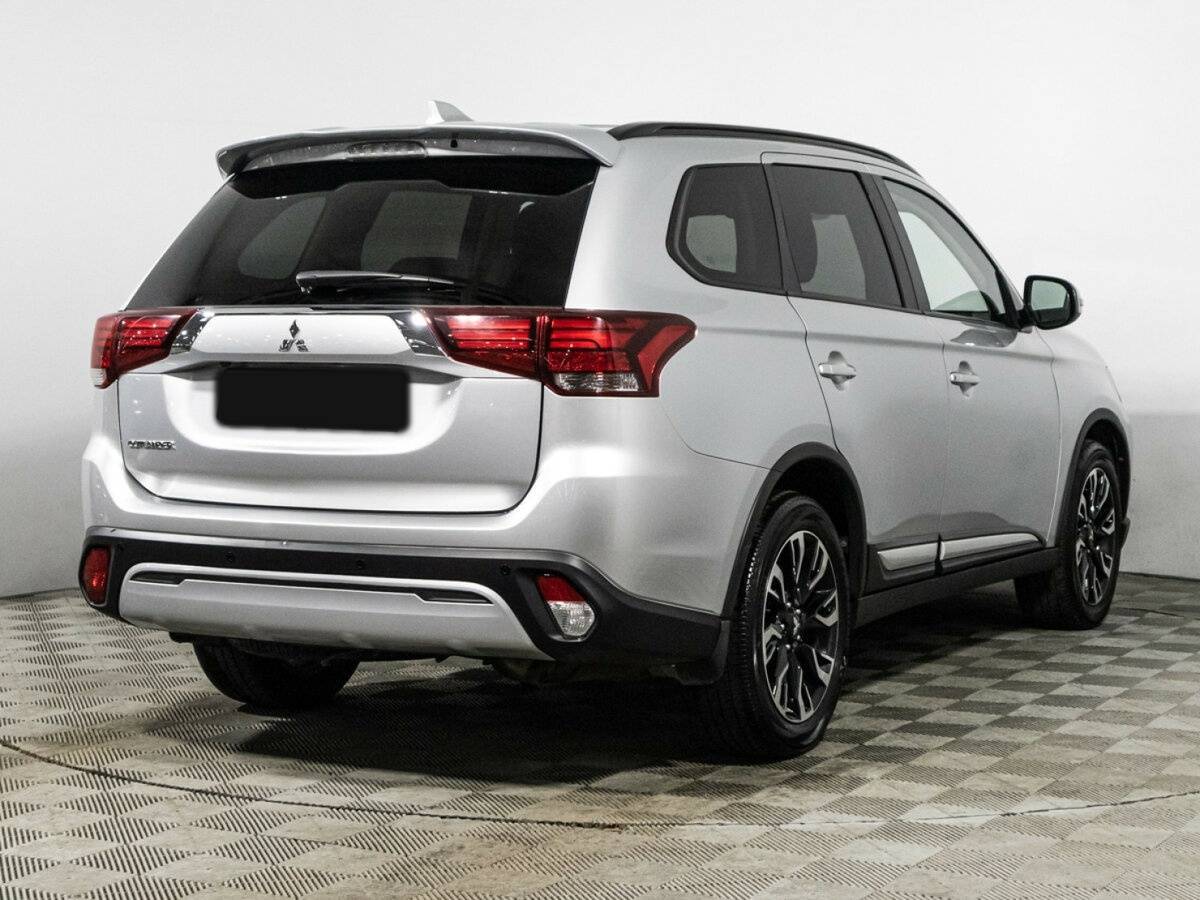 Mitsubishi Outlander, 2022 - 35 572 км. | Фото №5