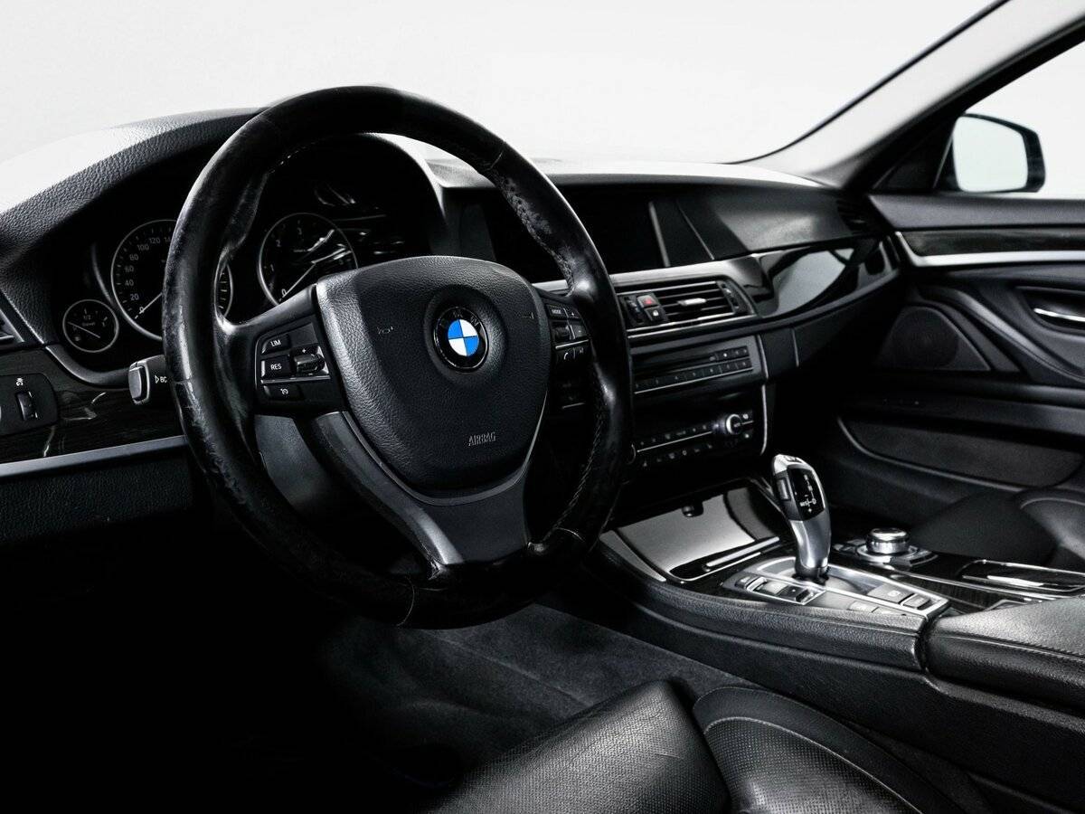 BMW 5 серии 530d xDrive, 2012 Фото №14