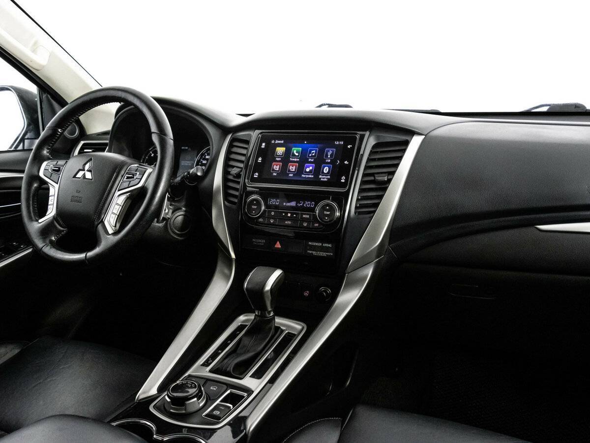 Mitsubishi Pajero Sport, 2018 Фото №9