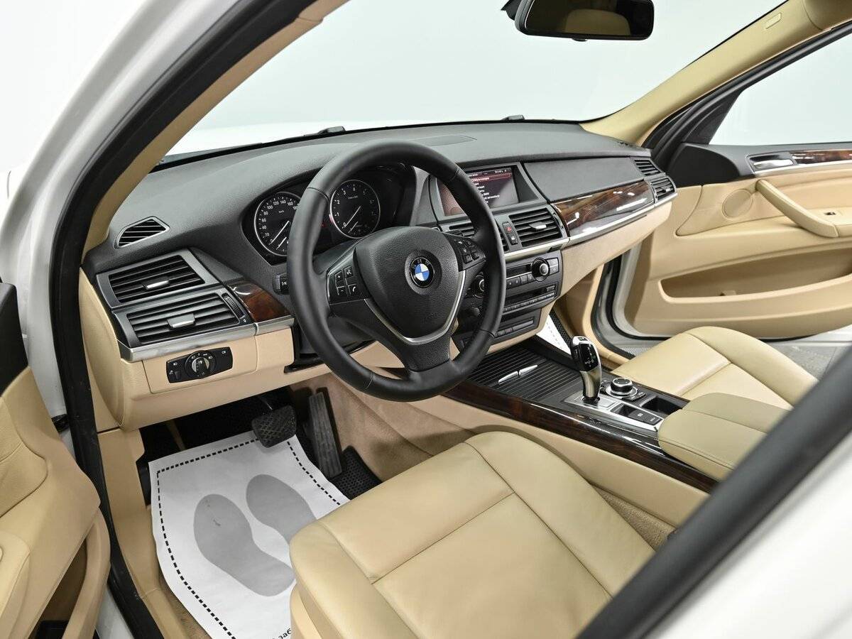 BMW X5 35i, 2012 Фото №8