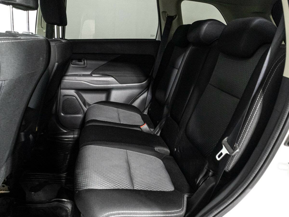Mitsubishi Outlander, 2016 Фото №10