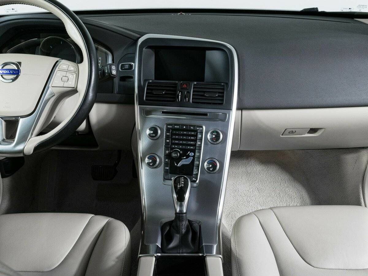 Volvo XC60, 2016 Фото №12