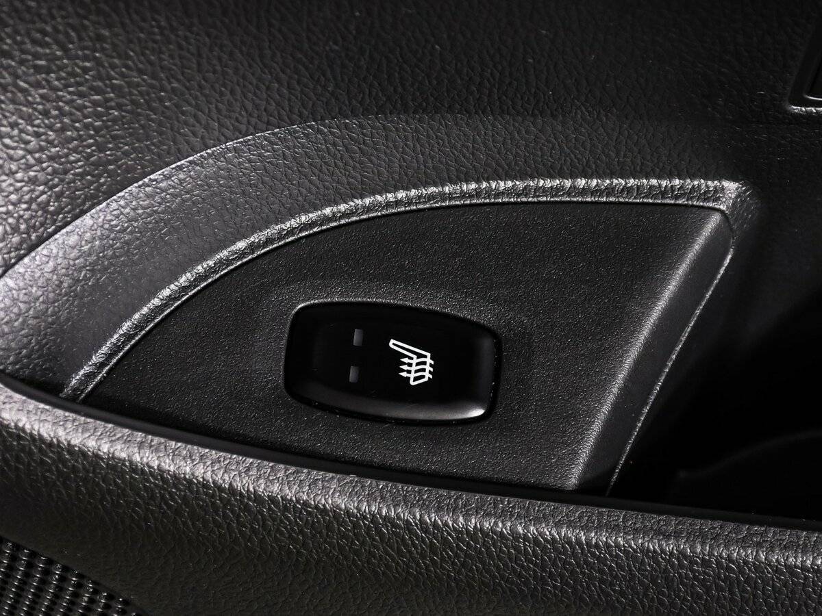 Mitsubishi Pajero Sport, 2017 Фото №15